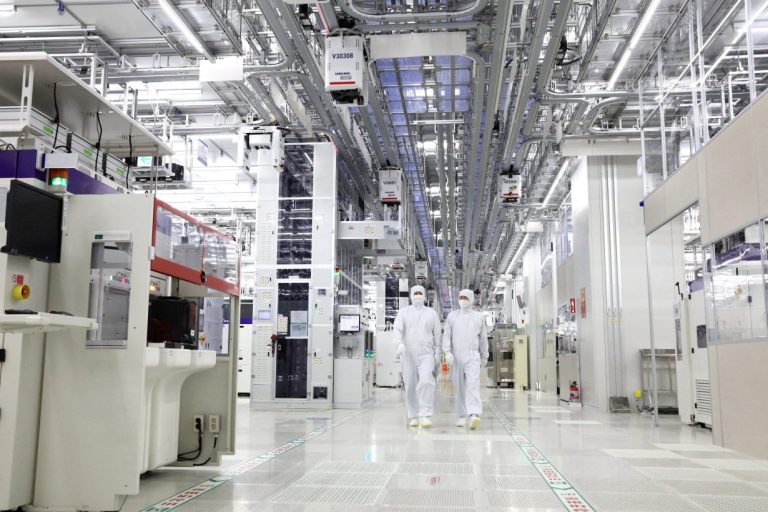 Korea taps Samsung, SK Hynix in $576 billion AI-chip drive to cement global leadership