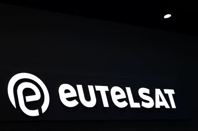 Eutelsat sees revenue growth as OneWeb expands, shares drop on margin outlook