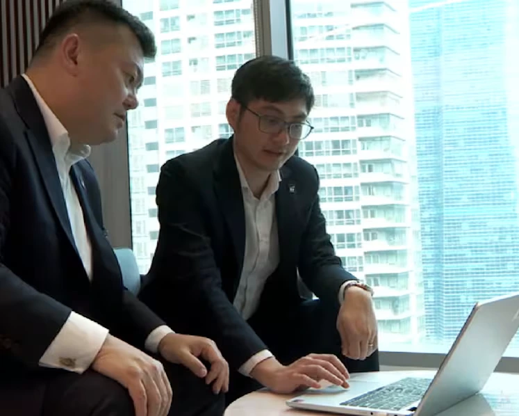 More Singapore Workers Managing Bots as Firms Ramp Up AI Use AI Use